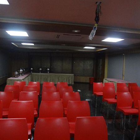 Отель Sanu International Namakkal Экстерьер фото