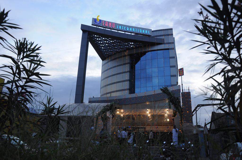 Отель Sanu International Namakkal Экстерьер фото